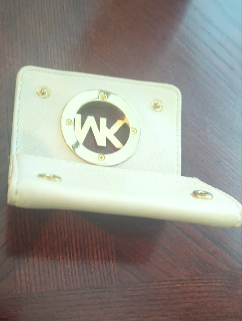 Michael Kors compact leather